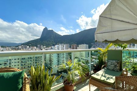 Apartamento à venda com 136m², 3 quartos e 2 vagas