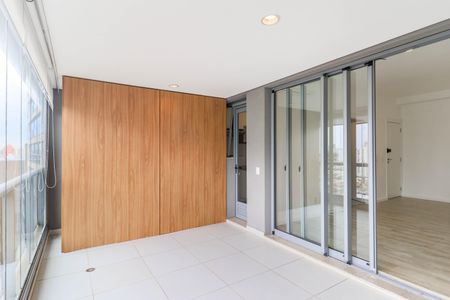 Apartamento à venda com 94m², 2 quartos e 2 vagasVaranda da Sala