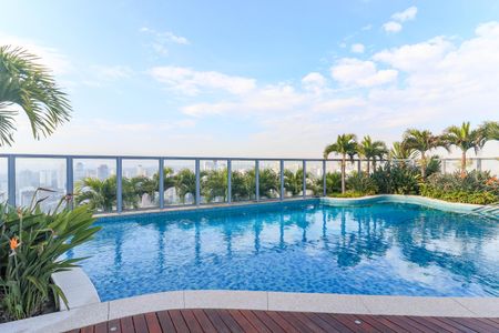 Apartamento à venda com 94m², 2 quartos e 2 vagasÁrea comum - Piscina