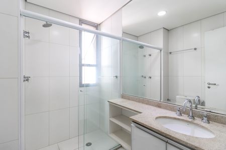 Apartamento à venda com 94m², 2 quartos e 2 vagasBanheiro da Suíte 1