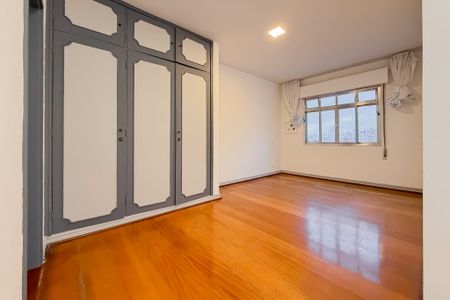 Apartamento à venda com 130m², 3 quartos e 1 vagaSuíte