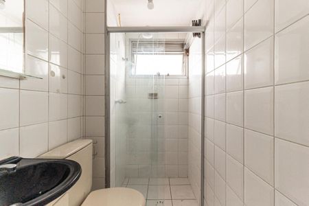 Banheiro de kitnet/studio para alugar com 1 quarto, 35m² em Santa Cecília, São Paulo