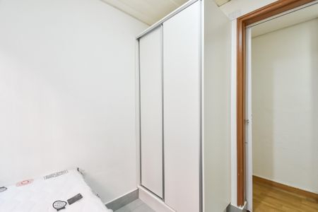 Casa de condomínio para alugar com 45m², 2 quartos e sem vagaQuarto