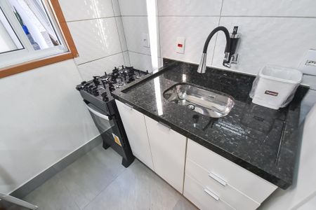 Casa de condomínio para alugar com 45m², 2 quartos e sem vagaSala/cozinha