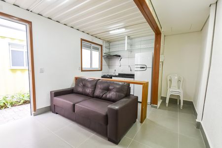 Sala de kitnet/studio para alugar com 2 quartos, 45m² em Aclimação, São Paulo