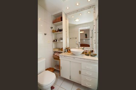 Apartamento à venda com 45m², 1 quarto e 1 vagaBanheiro da Suíte