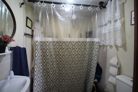 Casa para alugar com 100m², 2 quartos e 1 vagaBanheiro de Serviço