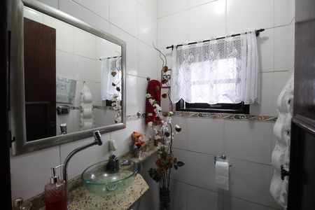 Casa para alugar com 100m², 2 quartos e 1 vagaLavabo