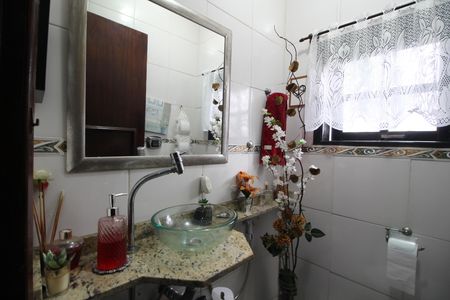 Casa para alugar com 100m², 2 quartos e 1 vagaLavabo