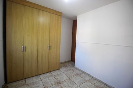 Apartamento à venda com 80m², 3 quartos e 2 vagasQuarto 1