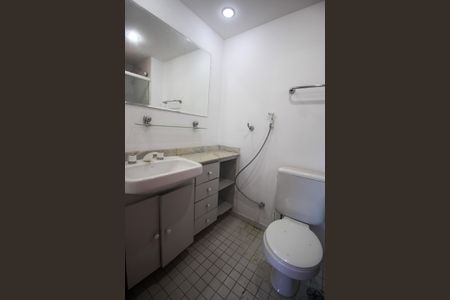 Apartamento à venda com 80m², 3 quartos e 2 vagasBanheiro da Suíte