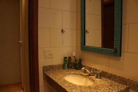 Apartamento à venda com 177m², 2 quartos e 3 vagasBanheiro 1