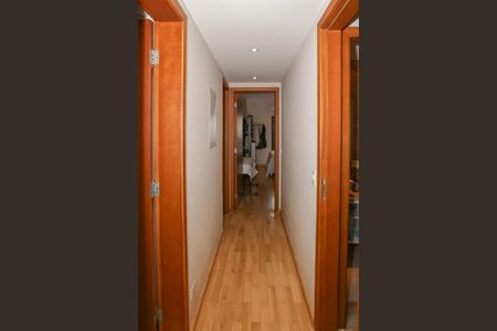 Apartamento à venda com 177m², 4 quartos e 3 vagasCorredor