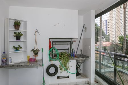 Varanda Gourmet de apartamento à venda com 4 quartos, 177m² em Vila Anglo Brasileira, São Paulo