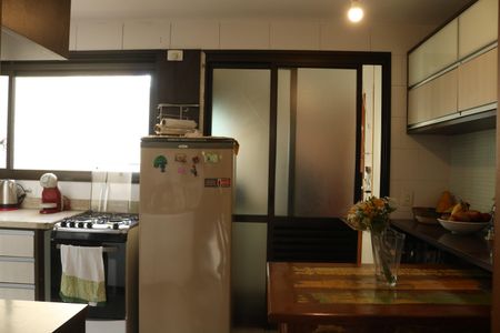 Apartamento à venda com 177m², 2 quartos e 3 vagasCozinha