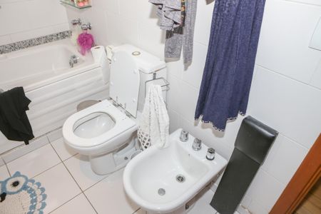 Apartamento à venda com 177m², 4 quartos e 3 vagasBanheiro da Suíte 1