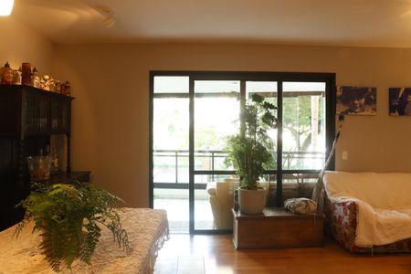 Apartamento à venda com 177m², 2 quartos e 3 vagasSala