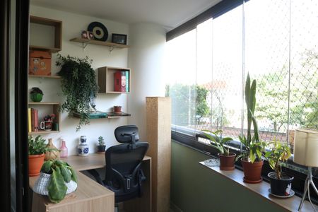 Apartamento à venda com 177m², 2 quartos e 3 vagasVaranda