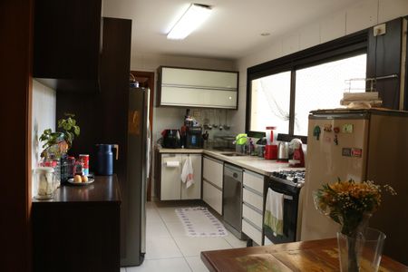 Apartamento à venda com 177m², 2 quartos e 3 vagasCozinha