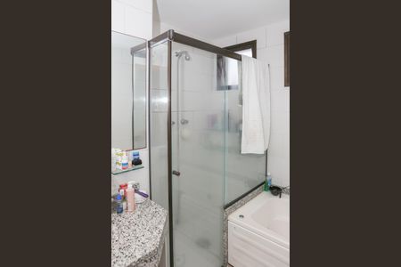 Apartamento à venda com 177m², 4 quartos e 3 vagasBanheiro da Suíte 1