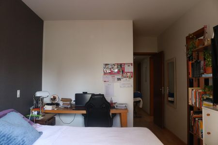 Apartamento à venda com 177m², 2 quartos e 3 vagasSuíte 2