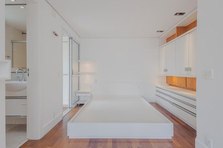 Apartamento para alugar com 67m², 1 quarto e 2 vagasSuíte