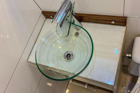 Banheiro de apartamento para alugar com 2 quartos, 70m² em Vila Suzana, São Paulo