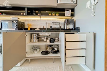 Studio à venda com 33m², 1 quarto e 1 vagaCozinha - Armários