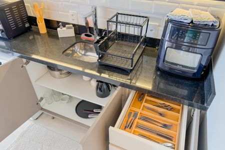 Studio à venda com 33m², 1 quarto e 1 vagaCozinha - Armários