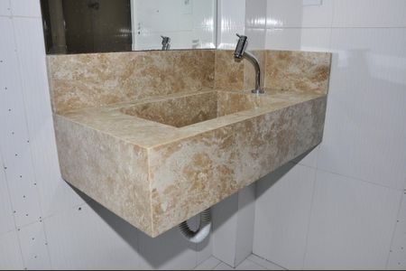 Apartamento à venda com 84m², 2 quartos e 1 vaga Apartamento à venda com 84m², 2 quartos e 1 vagaBanheiro