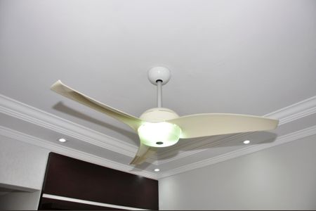 Apartamento à venda com 84m², 2 quartos e 1 vaga Apartamento à venda com 84m², 2 quartos e 1 vagaSala