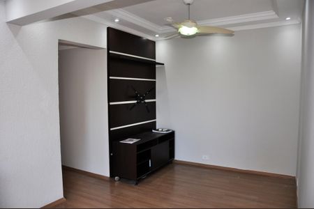 Apartamento à venda com 84m², 2 quartos e 1 vaga Apartamento à venda com 84m², 2 quartos e 1 vagaSala