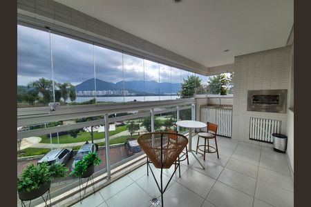 Apartamento para alugar com 80m², 2 quartos e 1 vaga Apartamento para alugar com 80m², 2 quartos e 1 vagaVaranda