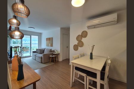 Apartamento para alugar com 80m², 2 quartos e 1 vaga Apartamento para alugar com 80m², 2 quartos e 1 vagaSala