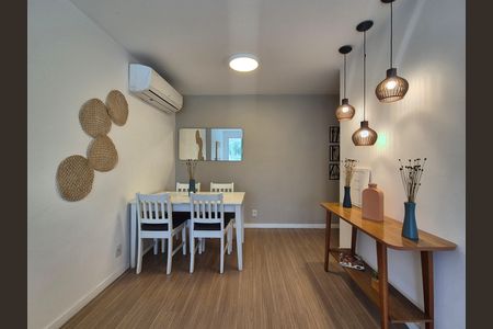 Apartamento para alugar com 80m², 2 quartos e 1 vaga Apartamento para alugar com 80m², 2 quartos e 1 vagaSala