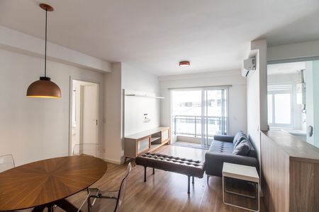 Apartamento para alugar com 1 quarto, 53m² em Alphaville Industrial, Barueri
