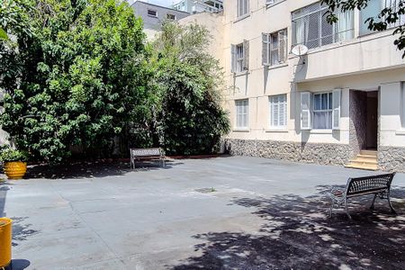 Apartamento à venda com 81m², 2 quartos e sem vaga Apartamento à venda com 81m², 2 quartos e sem vagaÁrea comum