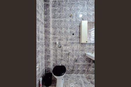 Apartamento à venda com 81m², 2 quartos e sem vaga Apartamento à venda com 81m², 2 quartos e sem vagaBanheiro