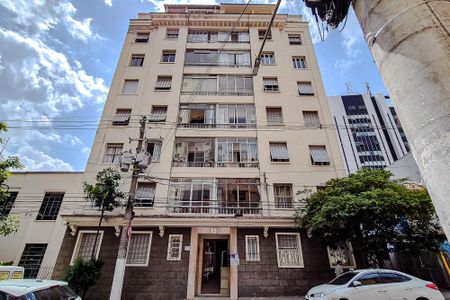 Apartamento à venda com 81m², 2 quartos e sem vaga Apartamento à venda com 81m², 2 quartos e sem vagaFachada - Plaquinha