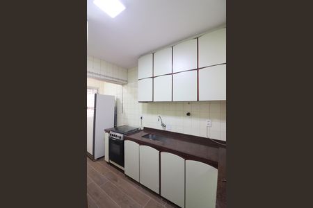 Apartamento para alugar com 70m², 2 quartos e 1 vagaCozinha 
