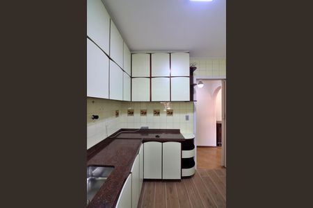 Apartamento para alugar com 70m², 2 quartos e 1 vagaCozinha 