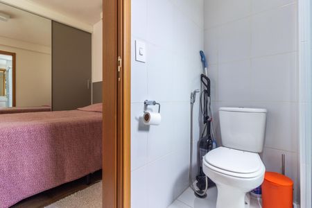 Banheiro de kitnet/studio à venda com 1 quarto, 32m² em Sumaré, São Paulo