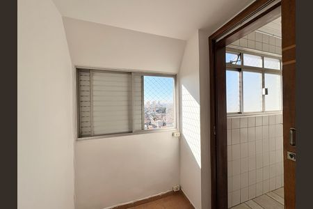 Quarto de Serviço de apartamento para alugar com 2 quartos, 58m² em Vila Amélia, São Paulo