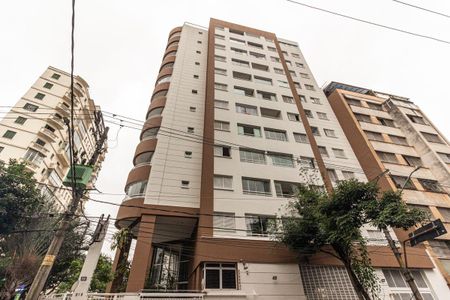 Apartamento para alugar com 30m², 1 quarto e 1 vaga Apartamento para alugar com 30m², 1 quarto e 1 vagaFachada
