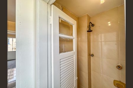 Apartamento para alugar com 77m², 3 quartos e sem vagaBanheiro de Serviço