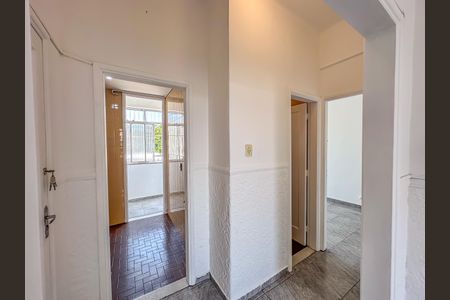 Apartamento para alugar com 77m², 3 quartos e sem vagaCorredor