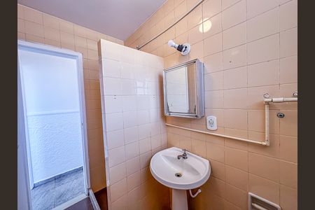 Apartamento para alugar com 77m², 3 quartos e sem vagaBanheiro
