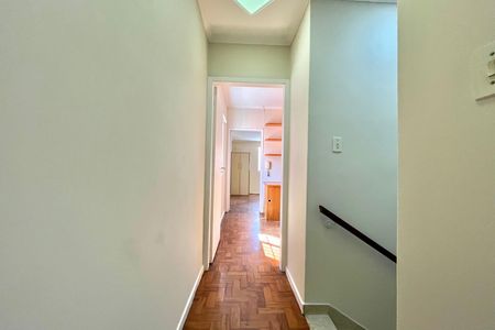 Corredor de casa para alugar com 3 quartos, 148m² em Vila Mascote, São Paulo