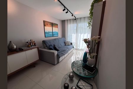 Apartamento à venda com 83m², 3 quartos e 2 vagasSala