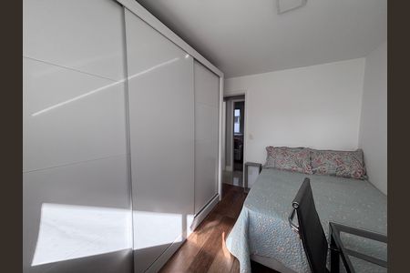 Apartamento à venda com 83m², 3 quartos e 2 vagasQuarto 